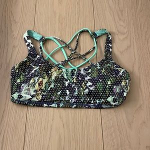Lululemon sports bra